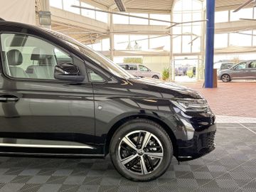 Volkswagen Caddy Maxi 1.5TSI DSG STYLE LED ACC KAMERA AHK
