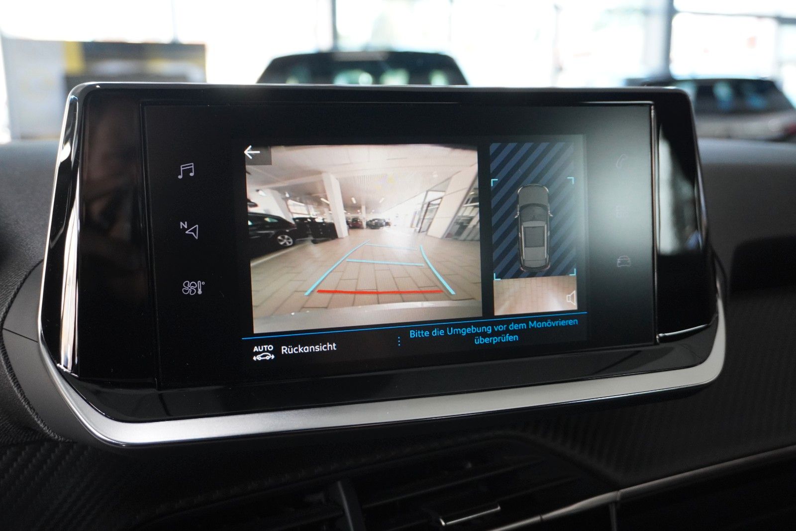Fahrzeugabbildung Peugeot 2008 1.2T ACTIVE PACK NAVI/LED/KAMERA/SPORT/SH