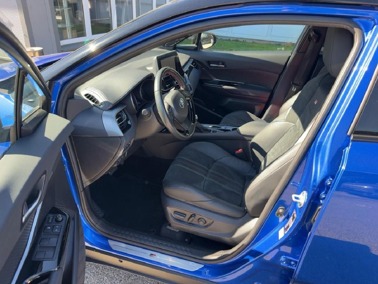 Fahrzeugabbildung Toyota C-HR 2.0 184PS Hybrid GR Sport*