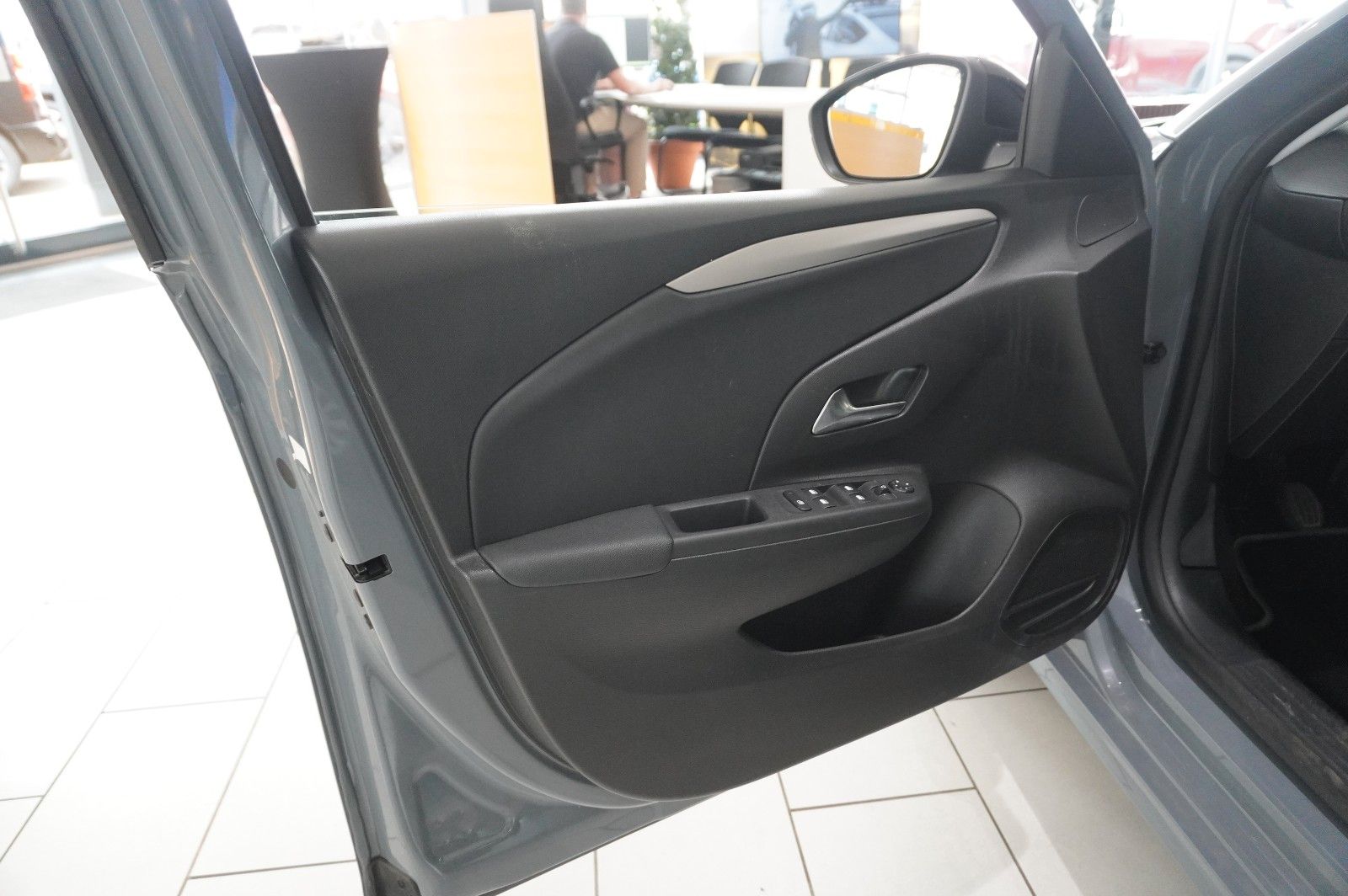 Fahrzeugabbildung Opel Corsa F 1.2 FACELIFT NAVI/LED/KAMERA/VIRT./DAB+
