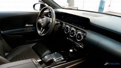 Fahrzeugabbildung Mercedes-Benz A 200d Style DCT Navi SiHz PDC RFK DAB MBUX