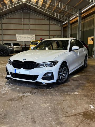 BMW 320i M Sport Automatik  1.Hand Scheckheft