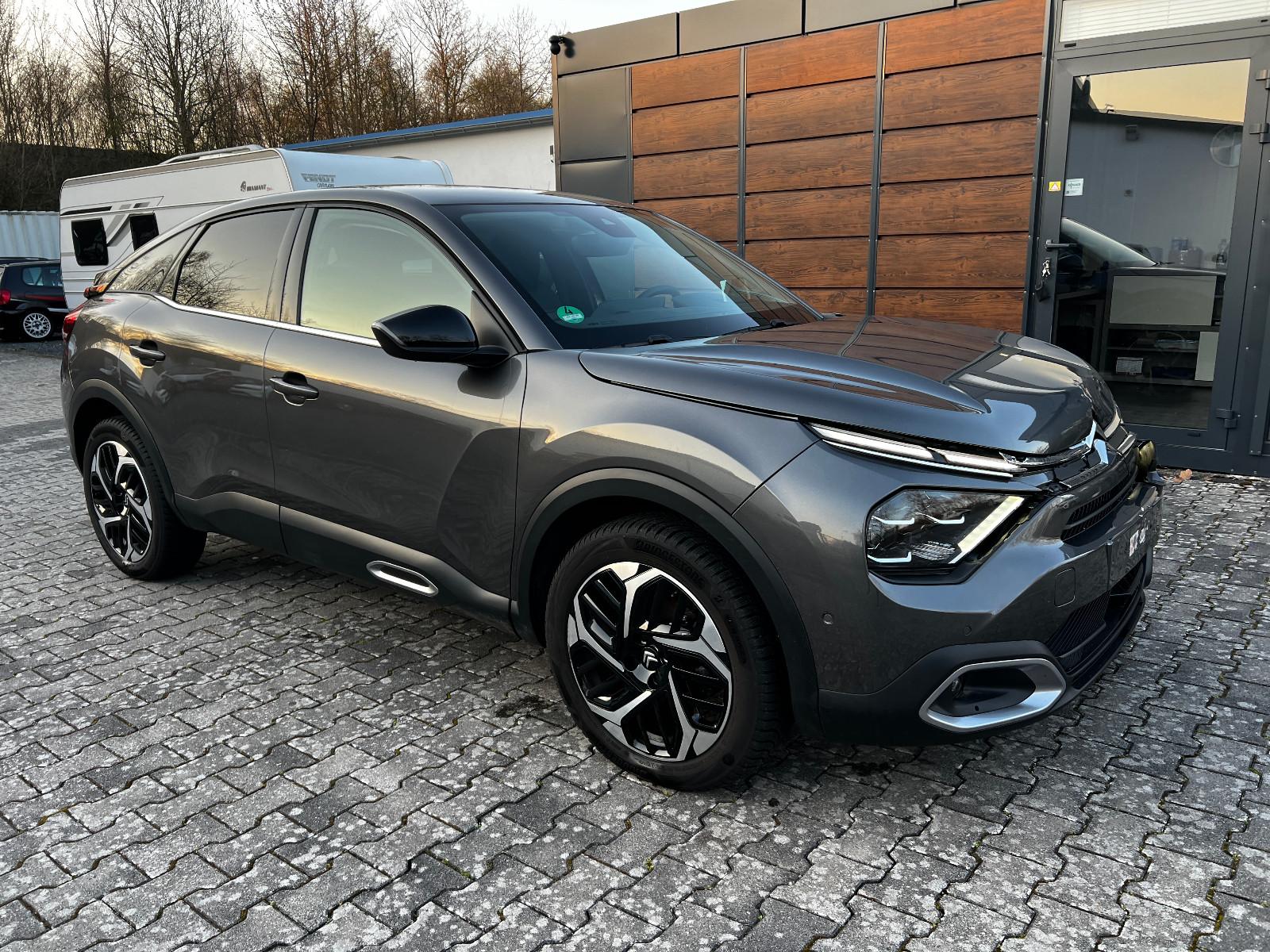 Citroën C4 Benziner 130 Navi LED Leder HUD..