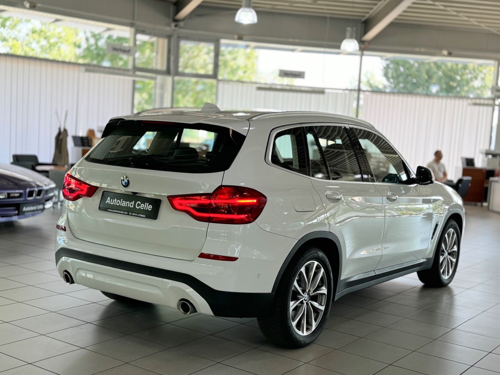 Fahrzeugabbildung BMW X3 xD20i HiFi Kamera Leder Alarm M Sport LED 19"