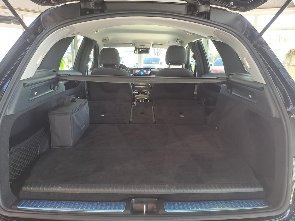 Fahrzeugabbildung Mercedes-Benz GLC 300 e 4M AHK Navi LED SHZ Kamera RDK Sport