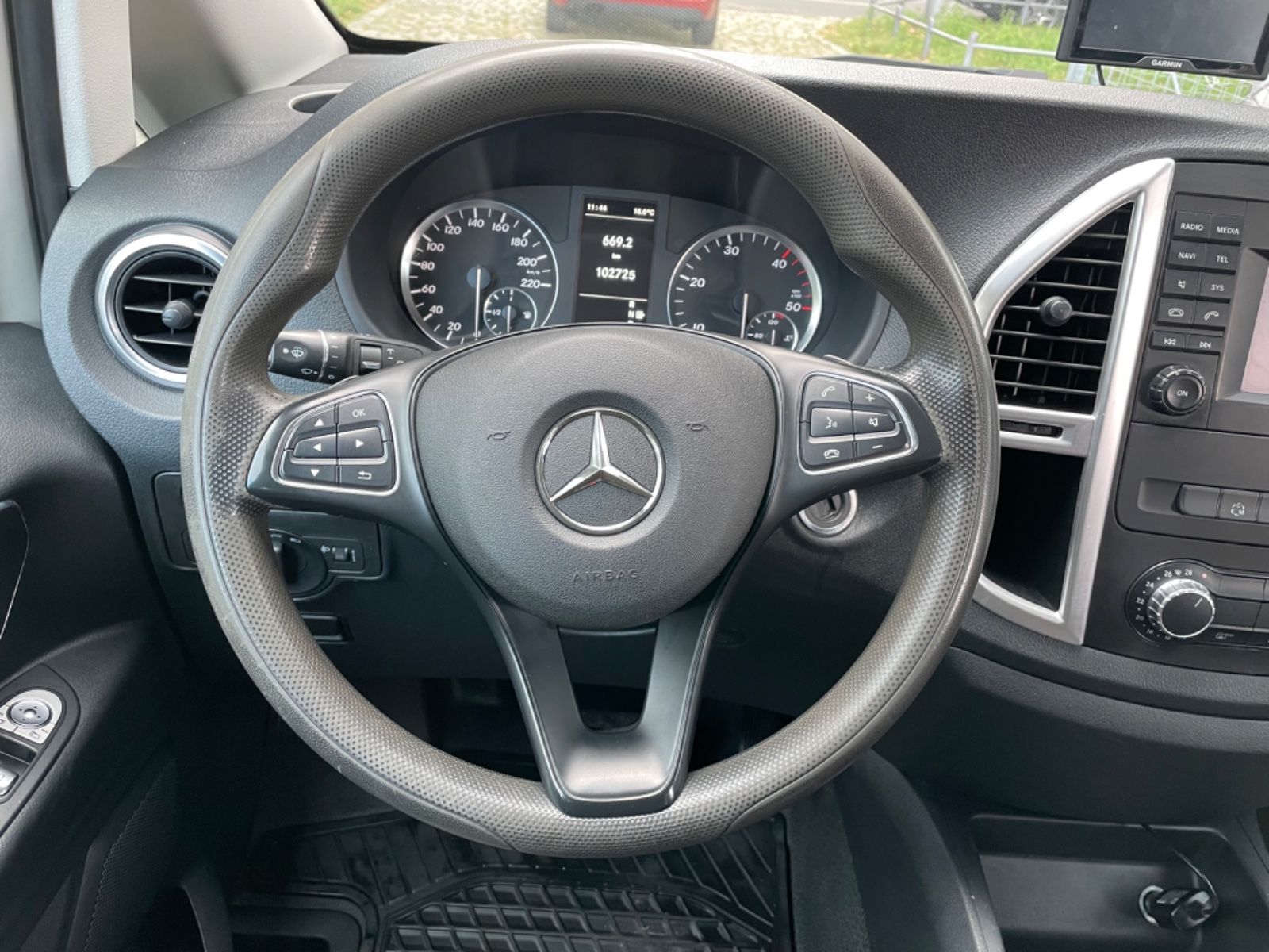 Fahrzeugabbildung Mercedes-Benz Vito 119 CDI Mixto Lang 4Matic*Klima*2500kgAHK*