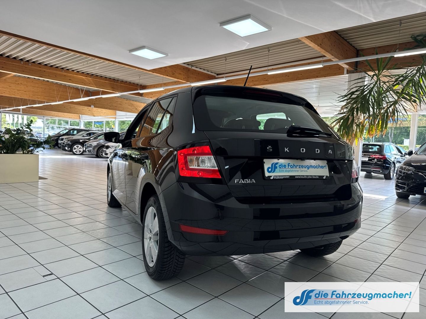 Fahrzeugabbildung SKODA Fabia Style 1.0 TSI CarPlay Klimaautom Musikstre