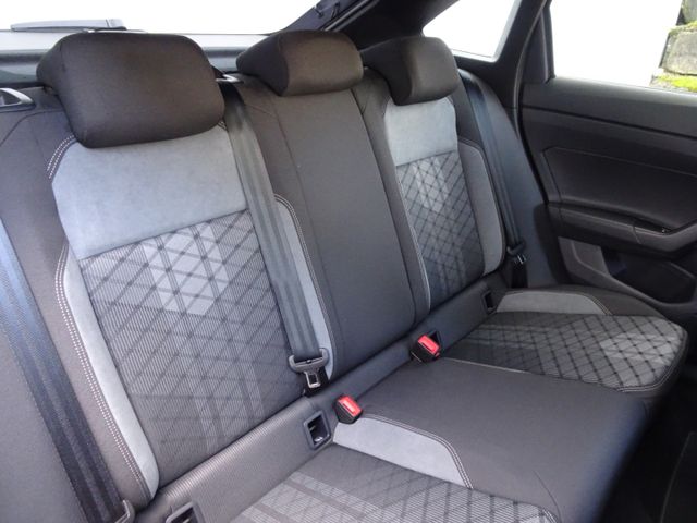 Taigo R-Line 1.0 TSI DSG IQ.LIGHT/Kamera/Navi/AC