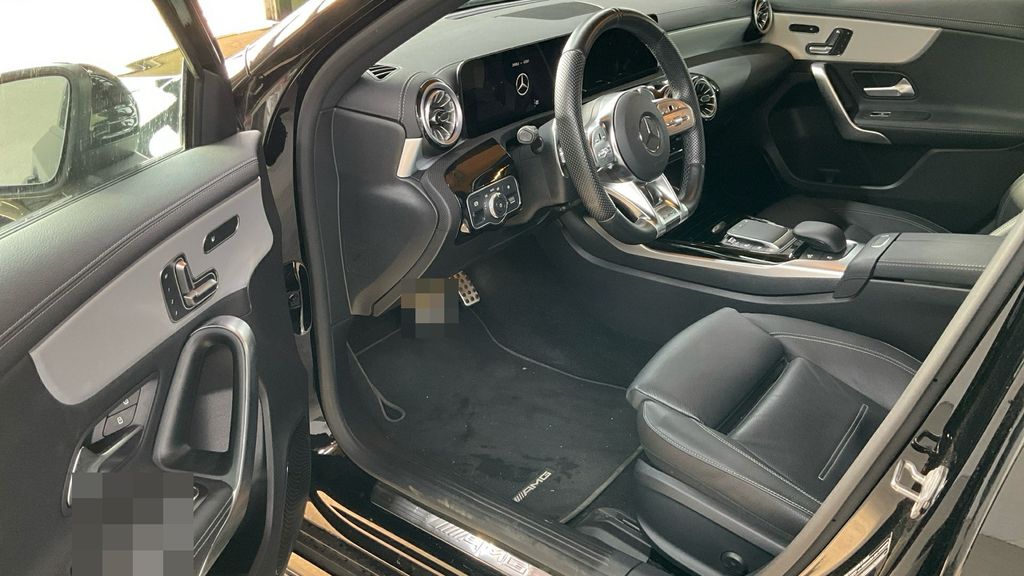 MERCEDES-BENZ A-Class 2022