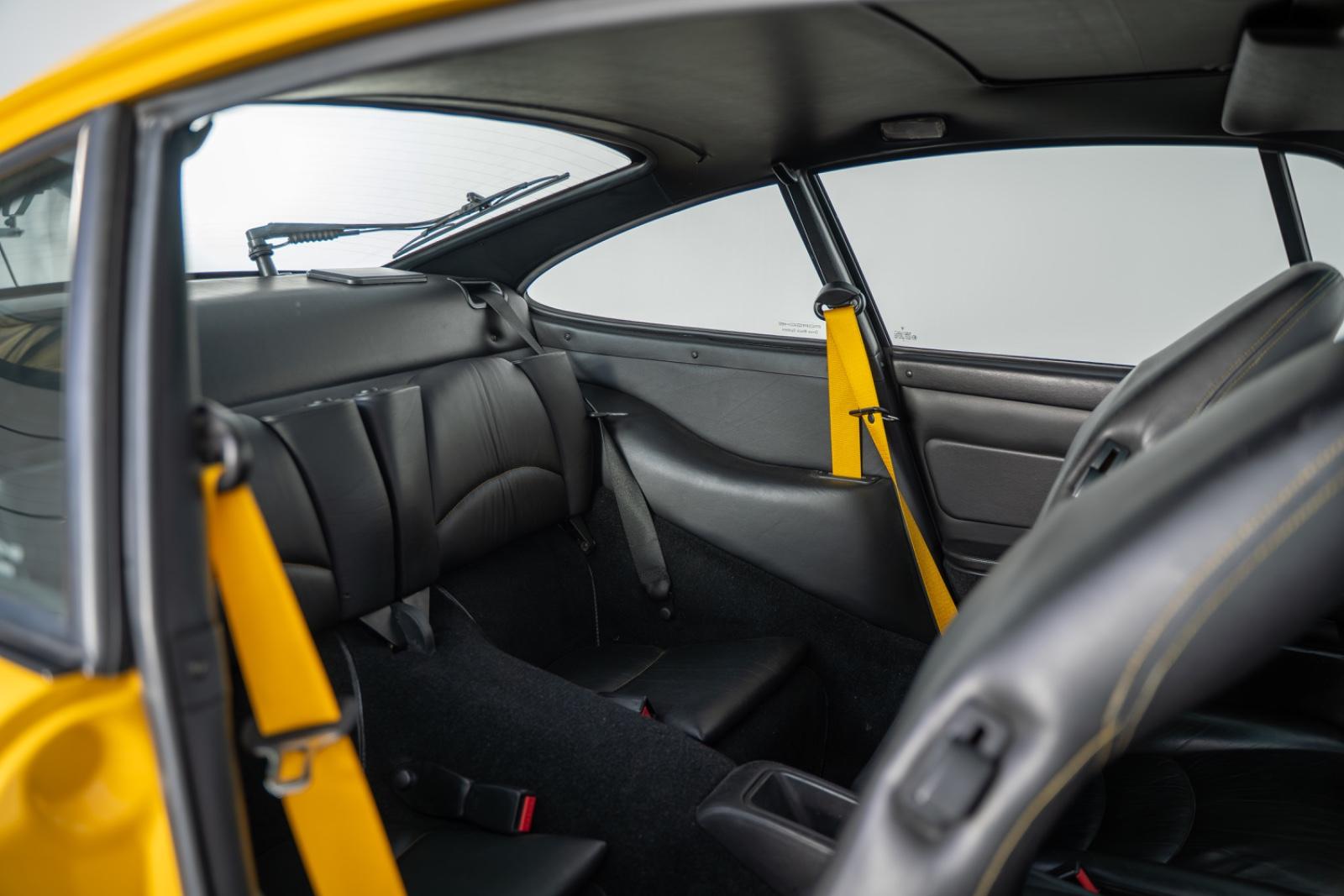 Porsche 993 Carrera 4