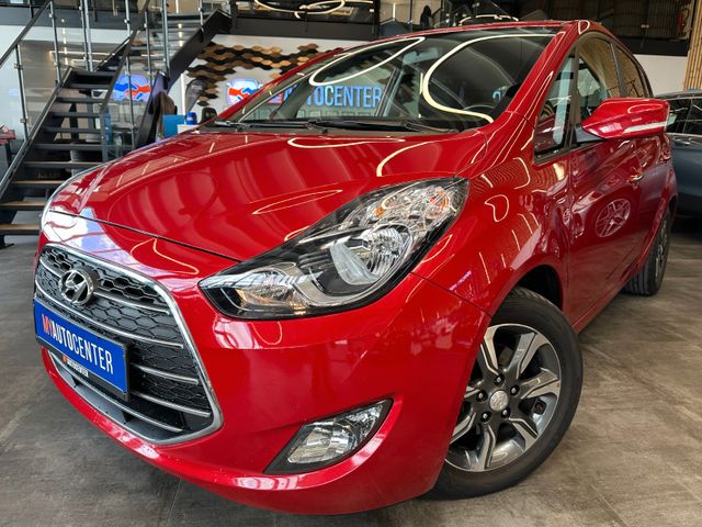Hyundai ix20*TÜVSERVICE:NEU*SitzLenkradHZ*NAV*TEMPO*PD