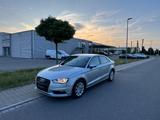 Audi A3 Limousine SEHR GEPFLEGT/EURO6/2.HAND - Audi A3 mit Benzin-Antrieb: Limousine, Automatik, 3.2