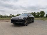 Porsche Cayenne Turbo - Porsche Gebrauchtwagen in Berlin