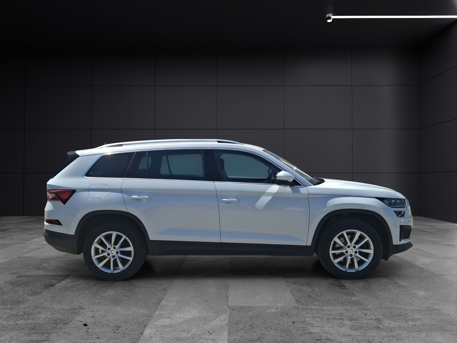 Fahrzeugabbildung SKODA Kodiaq TSI Style DSG 4x4 Matrix Navi AID ACC RFK