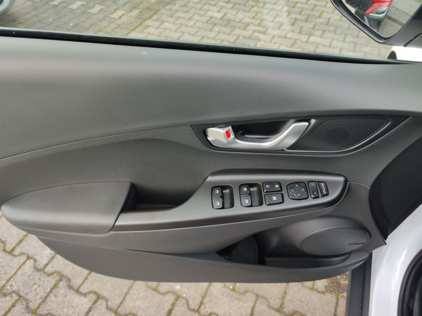 Fahrzeugabbildung Hyundai KONA Elektro 39,2kW Standheizung, Navi, Klima.