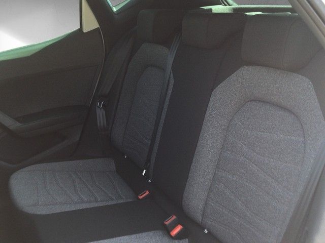 Fahrzeugabbildung SEAT Arona Xperience AHK 18"LM
