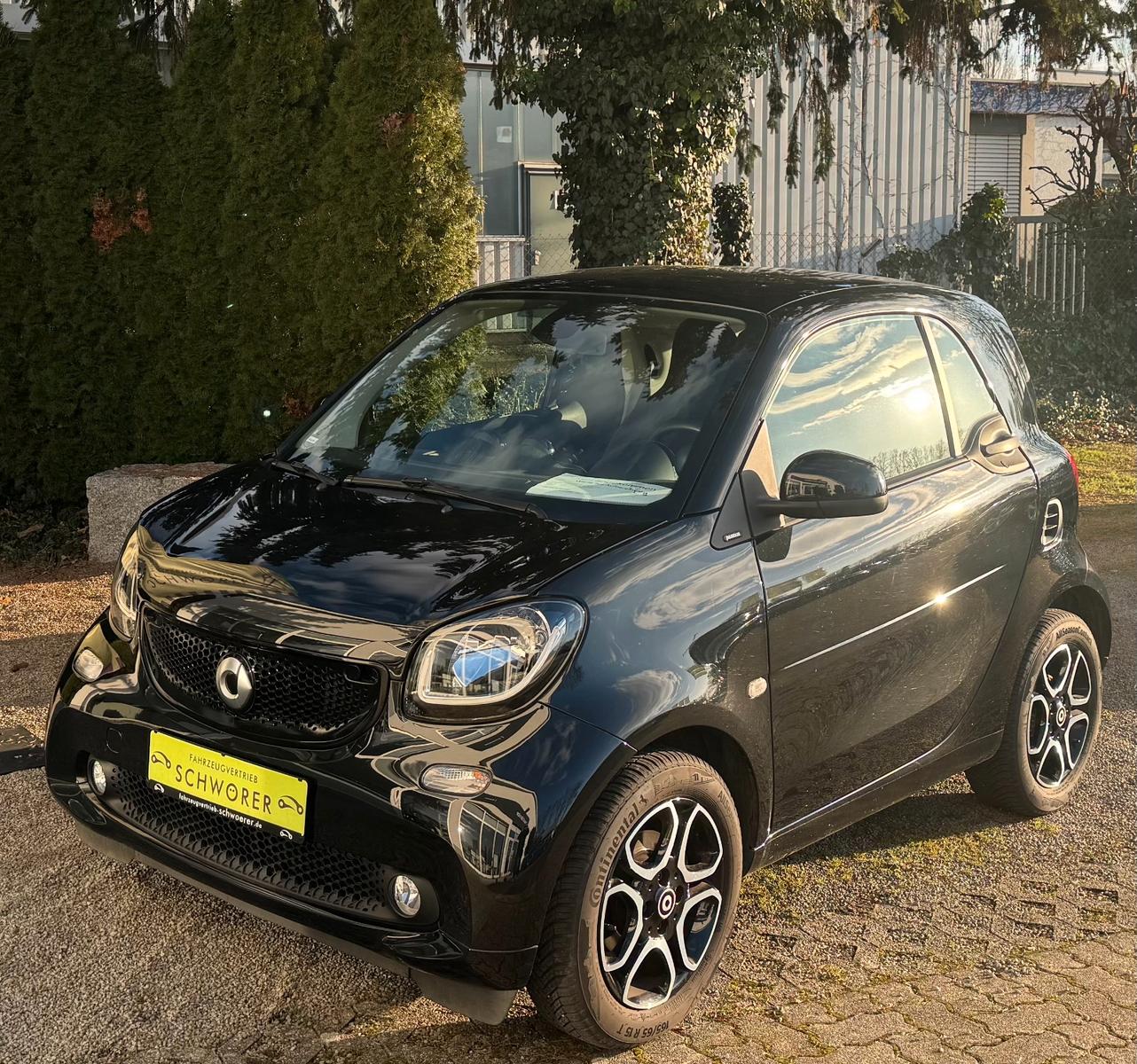 Smart ForTwo*Tempomat*Klimaautomatik*Pano*Sitzheizung*