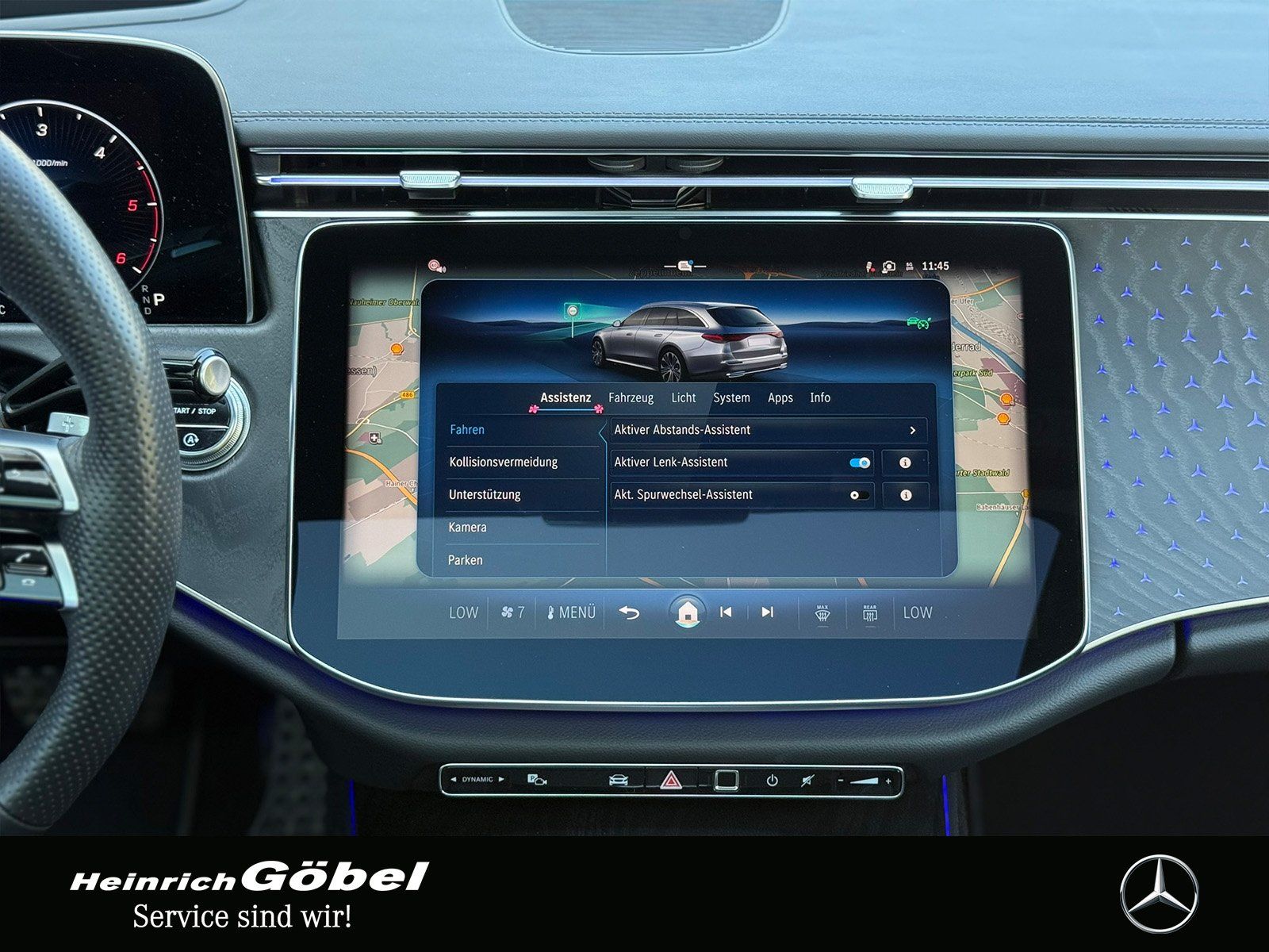 Fahrzeugabbildung Mercedes-Benz E 220 d T AMG*SITZKLI*HEAD-UP*PANO*BURMESTER*AHK
