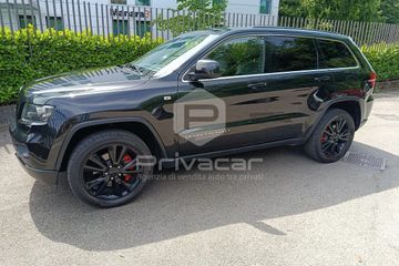 Jeep Grand Cherokee - 1