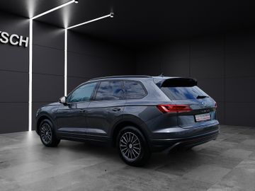 Volkswagen Touareg - 3