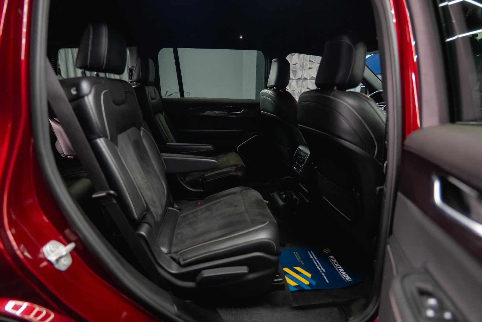 Fahrzeugabbildung Jeep Grand Cherokee 3.6 4x4 Altitude L ACC Kamera 19%