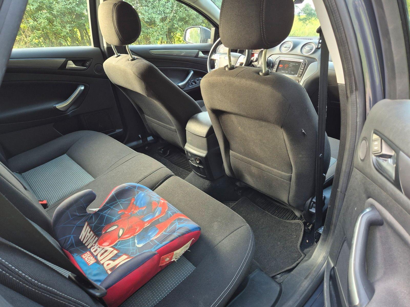 Ford Mondeo 2014 — photo 11