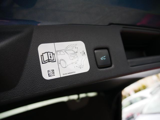 Ford Kuga Plug-In Hybrid ST-Line X TECHNOWINTERFAHR