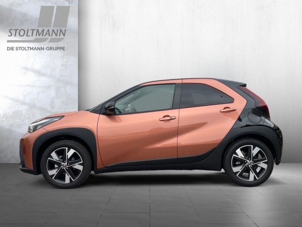 Toyota Aygo X 1,5 Hybrid Teamplayer (AB7) imagem 2