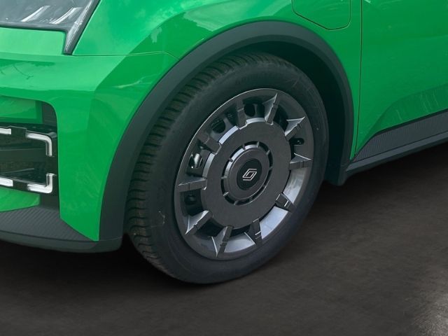 Fahrzeugabbildung Renault 5 Electric 120  Evolution+Winter+Paket+Allwetter