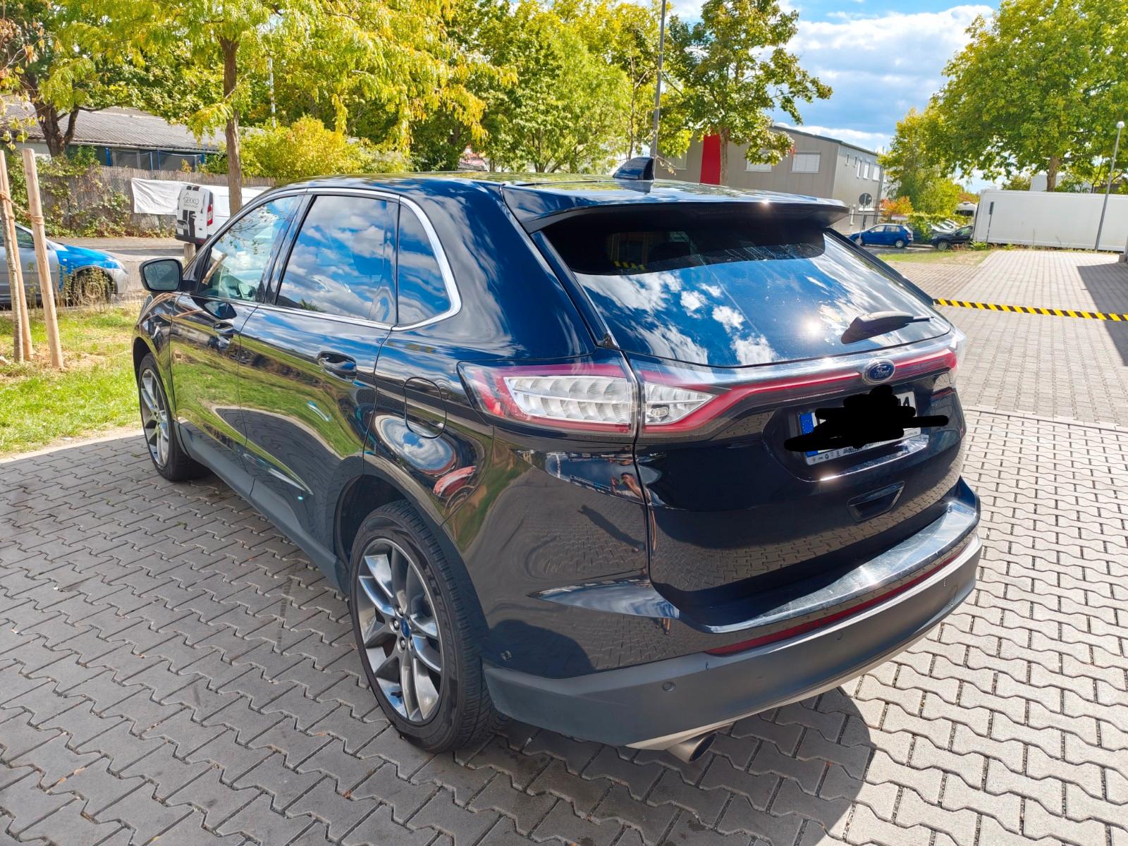 Ford Edge Titanium Bi-Turbo 4x4 Panorama Leder Kamera