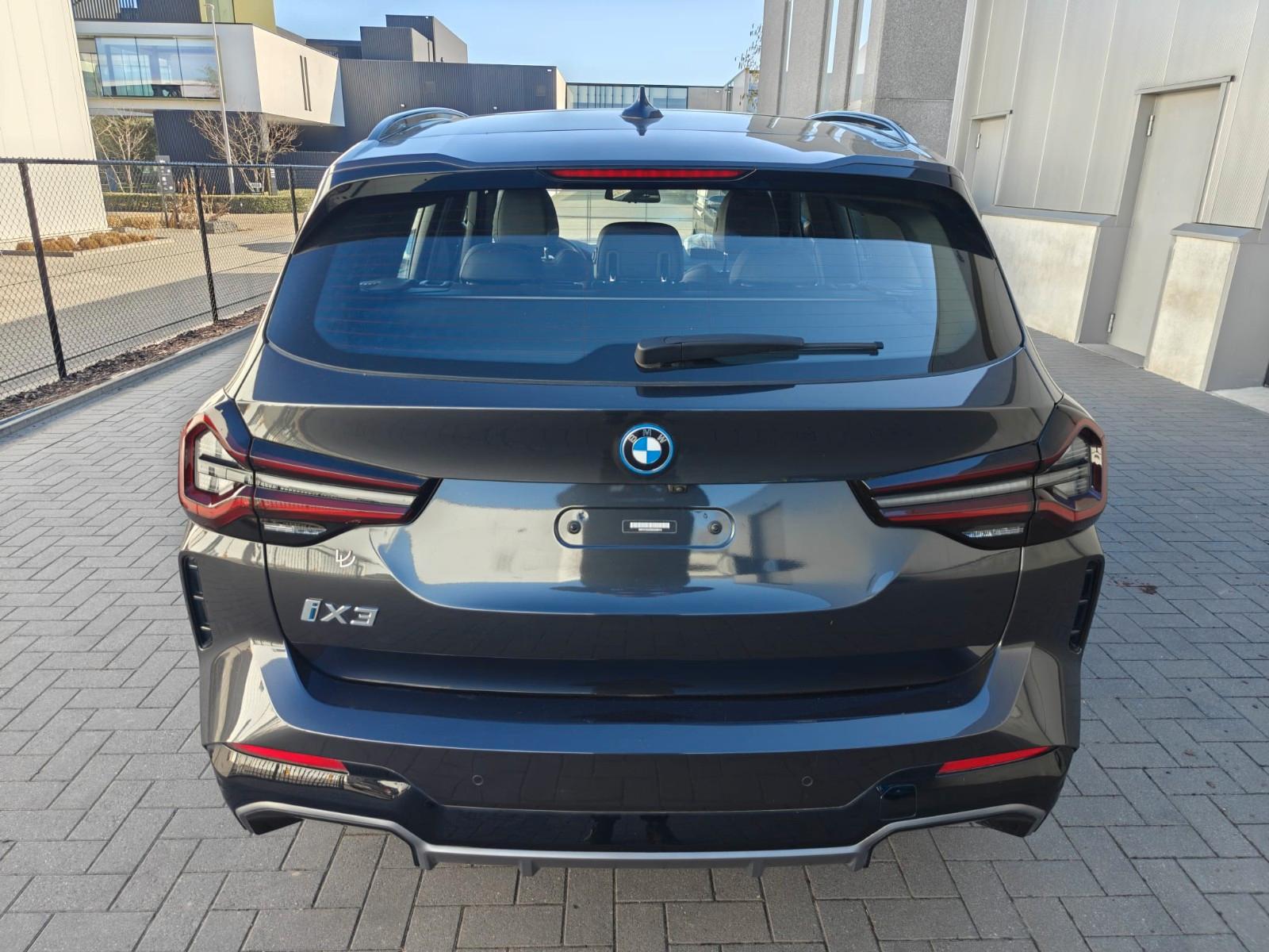 BMW iX3 M-PAKET LEDER NAVI PANODACH