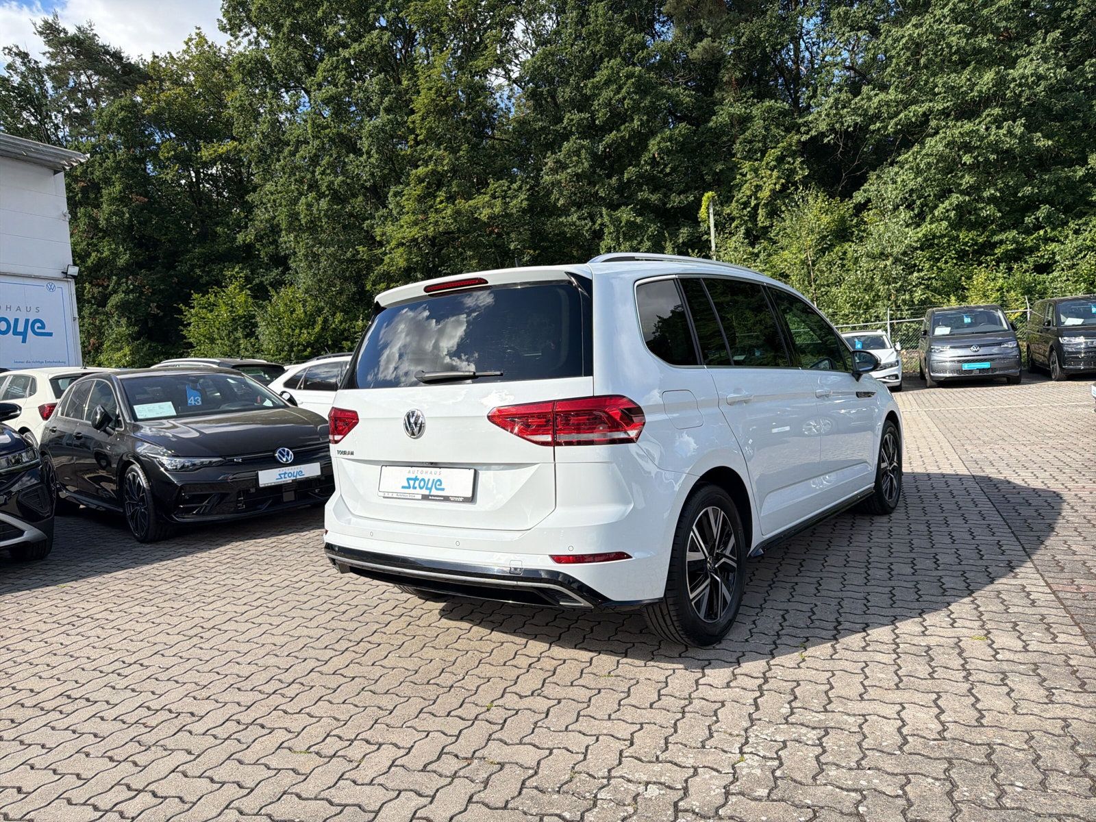 Touran R-line TSi DSG 7S PANO Navi LED