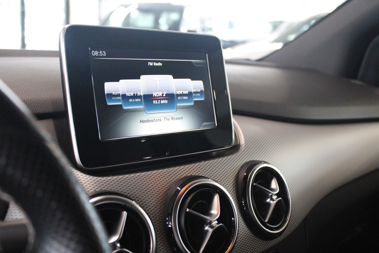 Fahrzeugabbildung Mercedes-Benz B 180 CDI Urban NAVI + PANORAMADACH + AHK