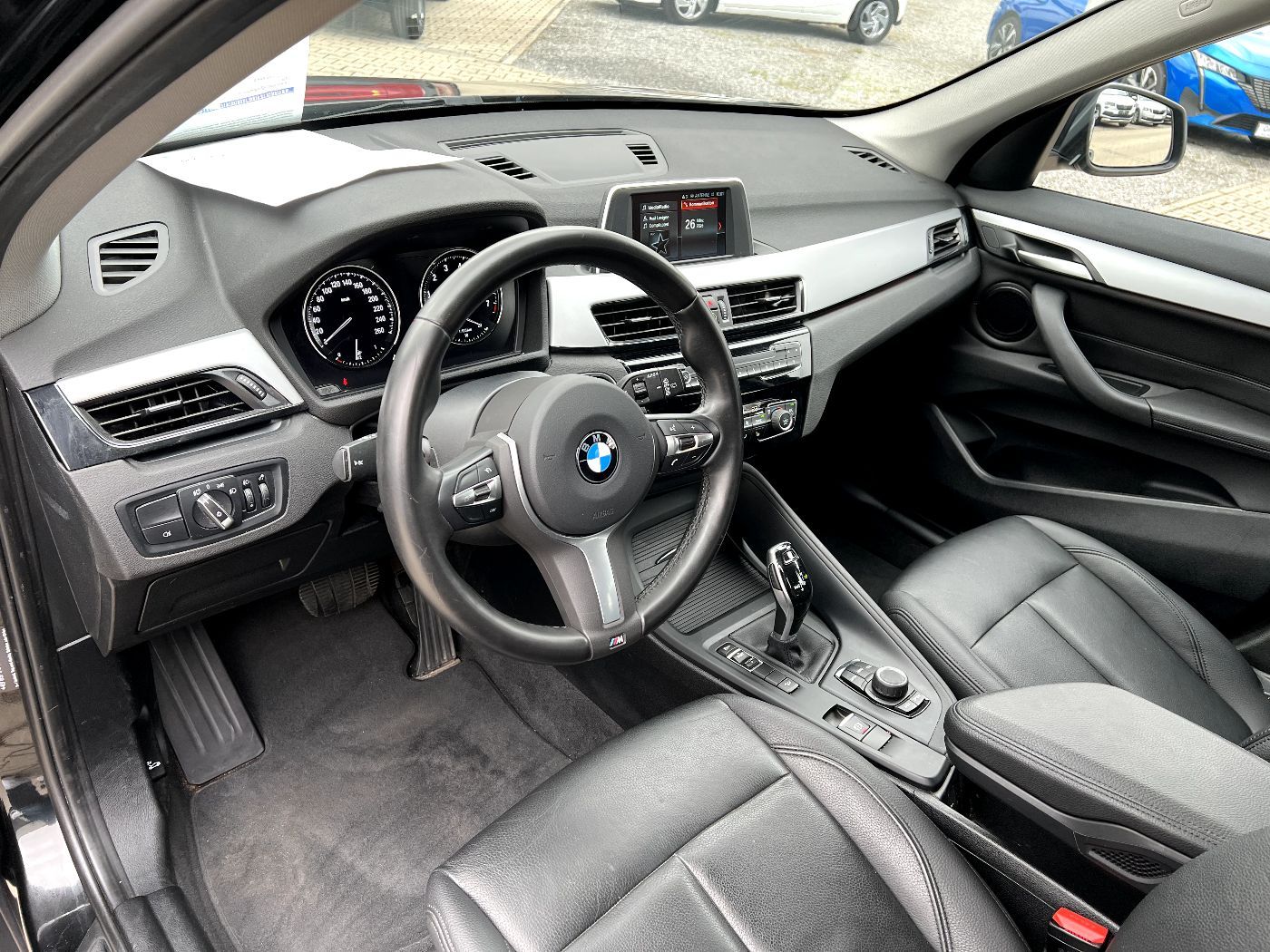 BMW X1 20i xDrive Advantage *Leder Sitzh. DAB PDC* foto 10