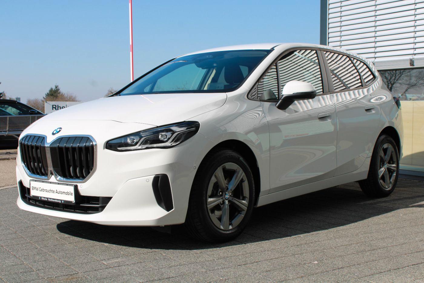BMW 223i Active Tourer Navi LED Kamera SH HeadUp DAB