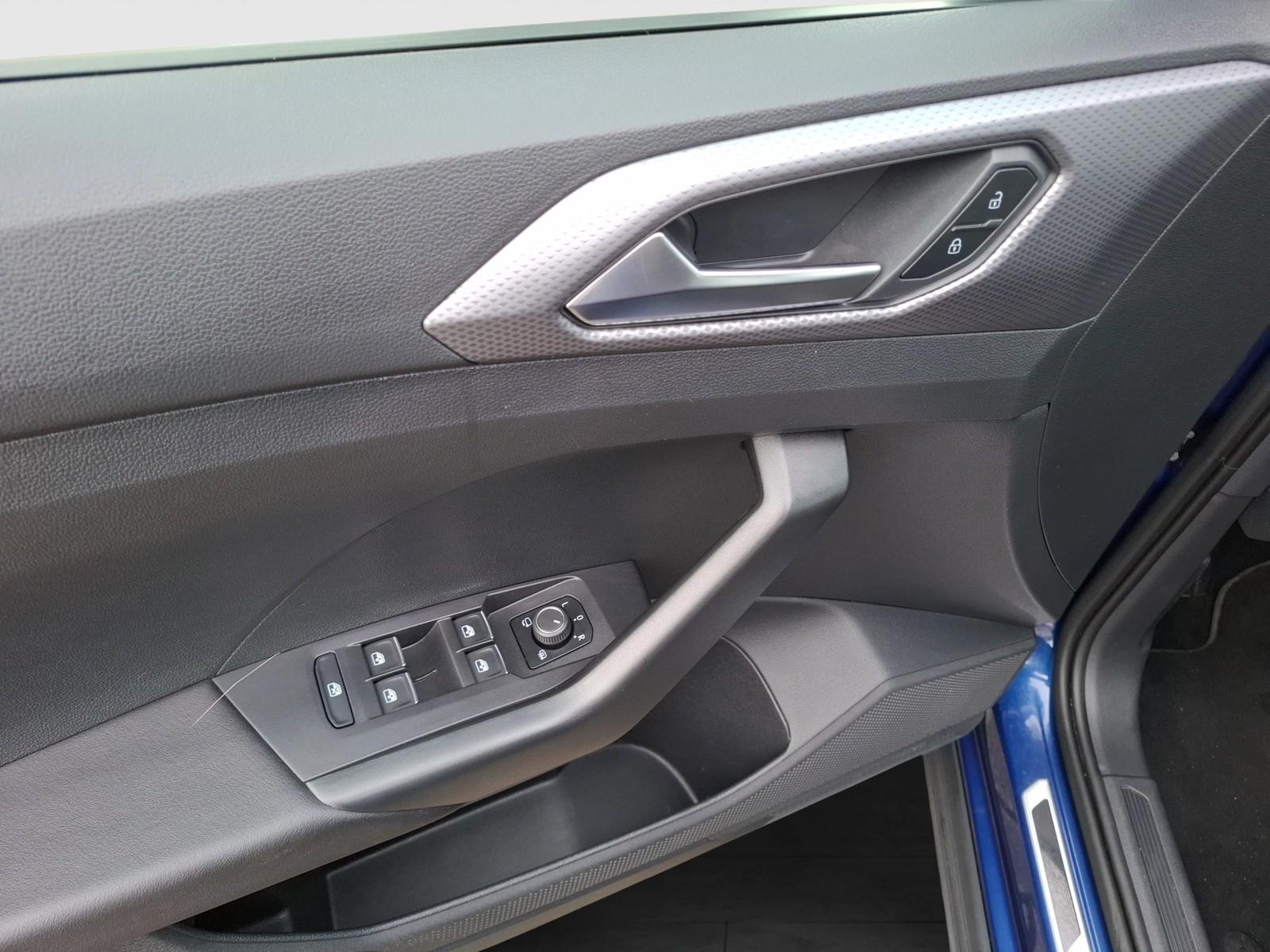 Volkswagen T-Cross TSI Active Navi AID ACC SHZ Park-Assist 