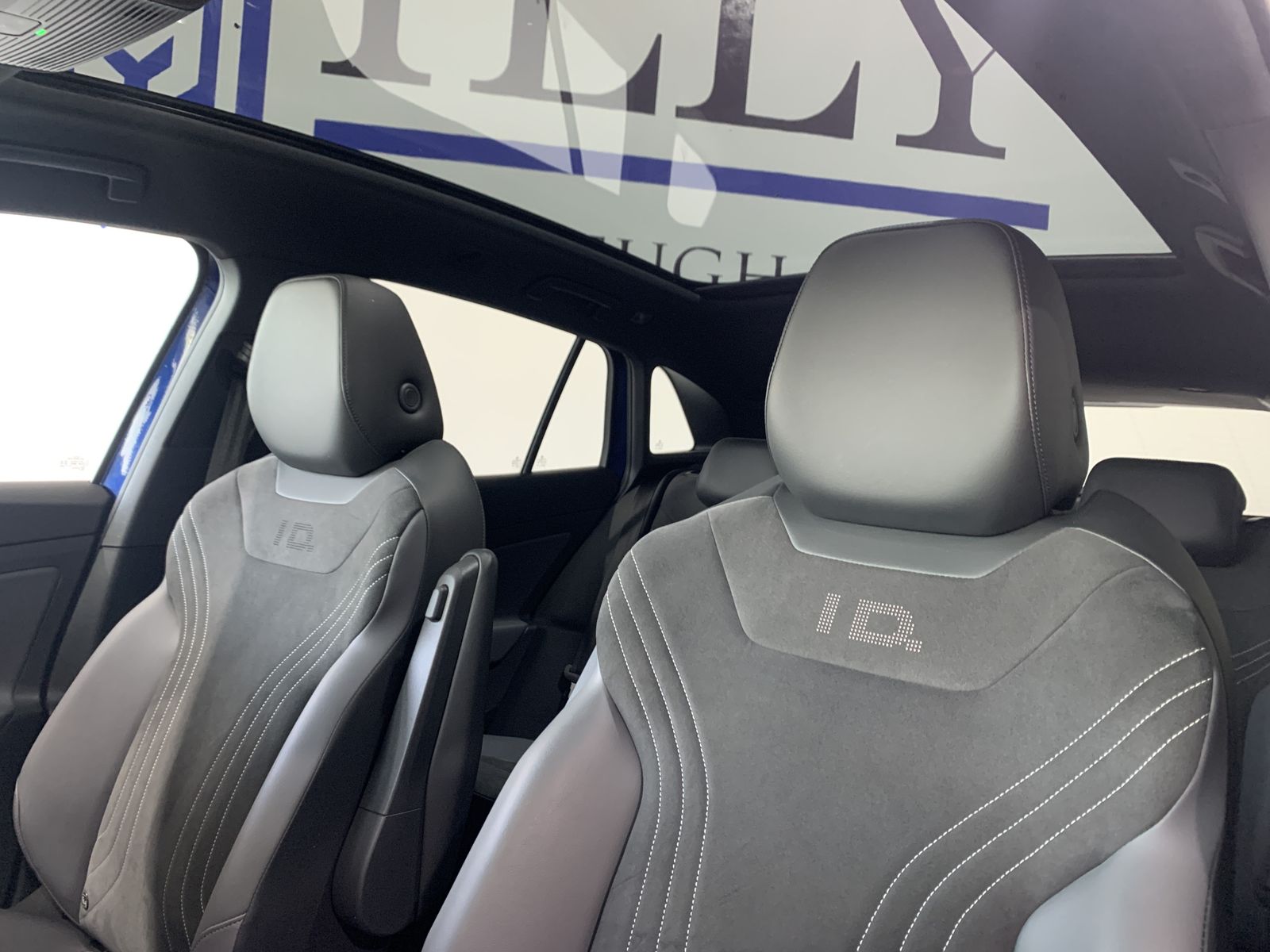 Fahrzeugabbildung Volkswagen ID.4 Pro Performance*IQ.LIGHT*HUD*Cam*Leder*Pano