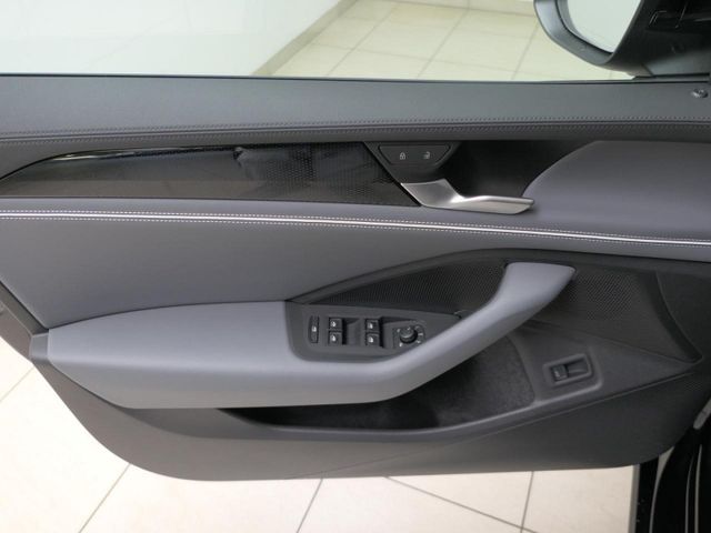 Passat Variant 1.5 eTSI DSG Business Bluetooth