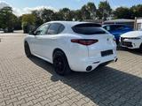 Alfa Romeo Stelvio Veloce 2.0 #Panorama #LederRosso - Alfa Romeo Stelvio aus 2021