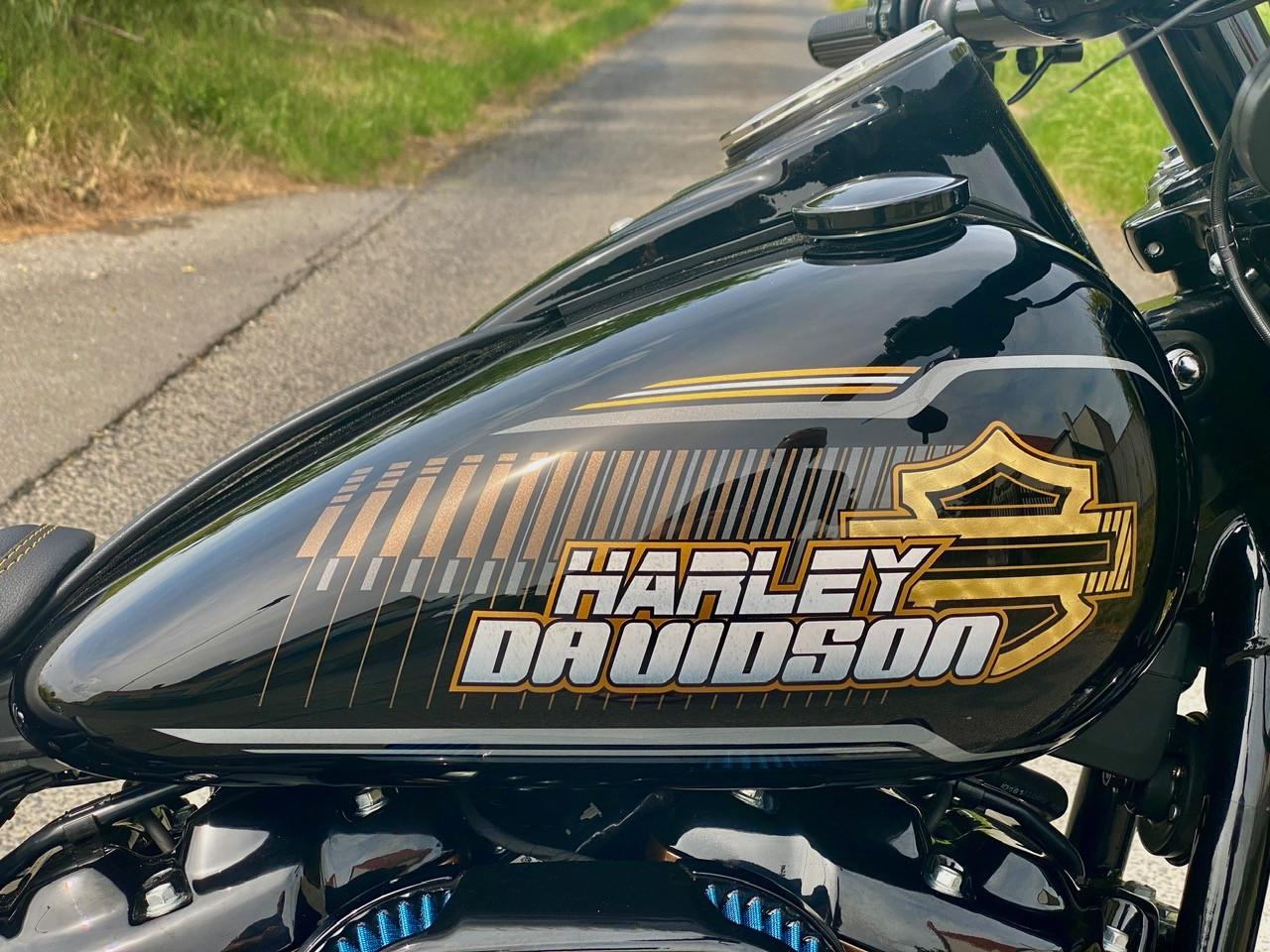 Harley-Davidson Heritage 114 Custombike wie Fat Boy "Golddigger"