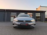 Volkswagen PASSAT VARIANT ELEGANCE 1HAND/MASSAGE/ALCANTARA - VW Passat Variant Gebrauchtwagen in Hannover