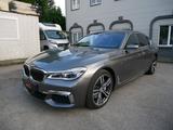 BMW 750 i M Sport Laser Pano DisplKeyGo DrivPro360Ka - BMW 750 in Oberhausen