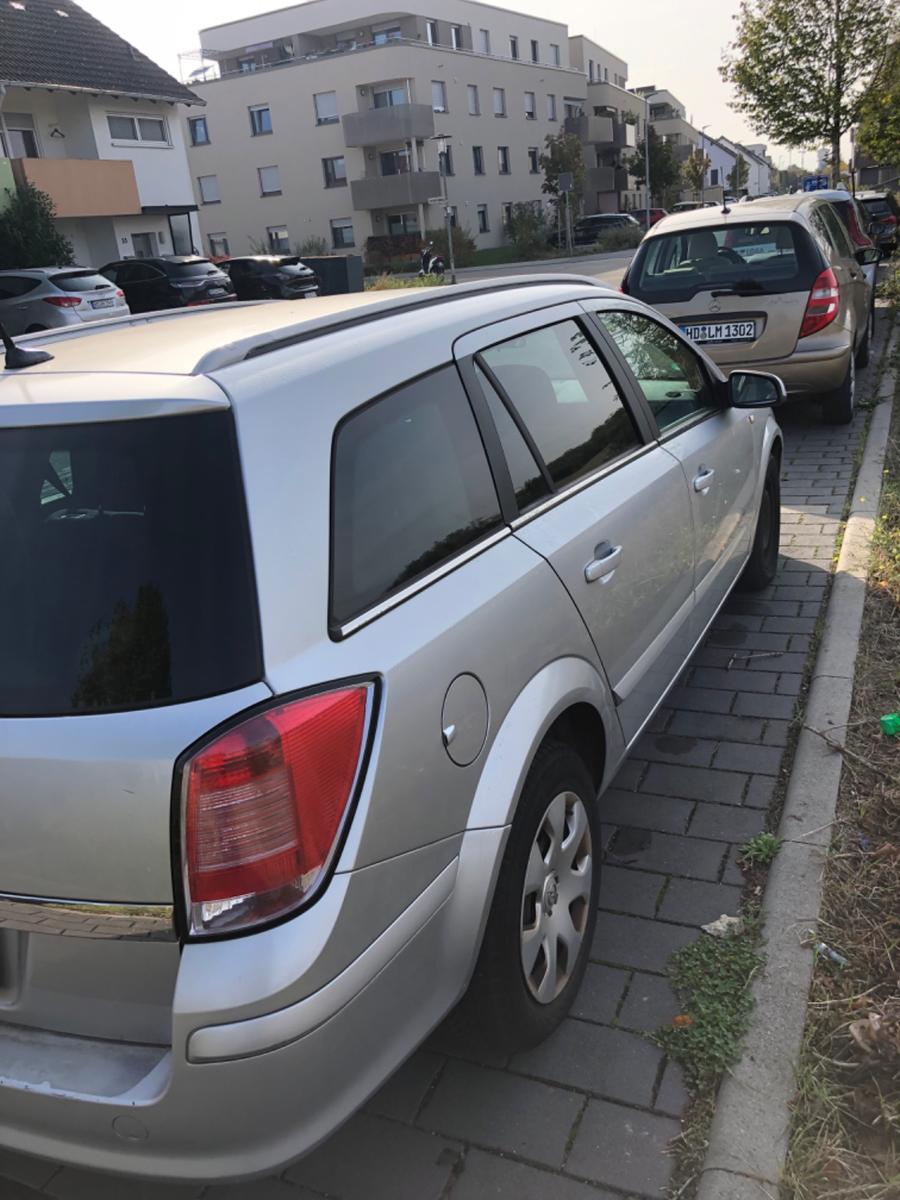 Opel Astra 2004 — engine 1.598 cm³, 105 HP (77kW)