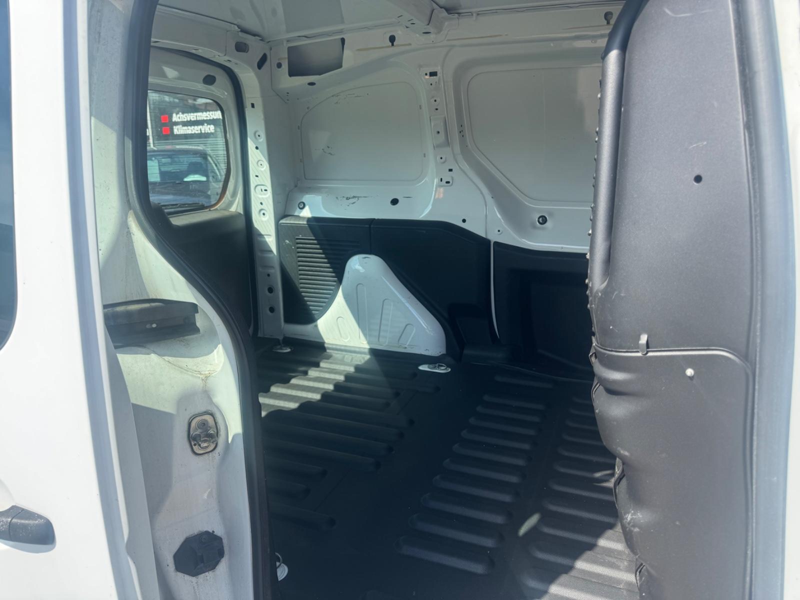 Peugeot Partner L1 Komfort*1.HAND*ZAHNR.+WP NEU*KLIMAAUT