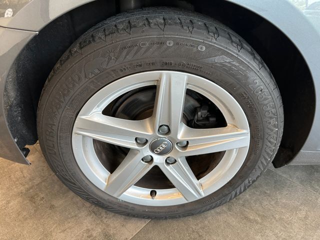 MYAUTOCENTER – Gebraucht- und Jahreswagen mit Werkstattservice in Pfaffenhofen Audi A3 Sportback *Virtuel*Xenon*Navi*