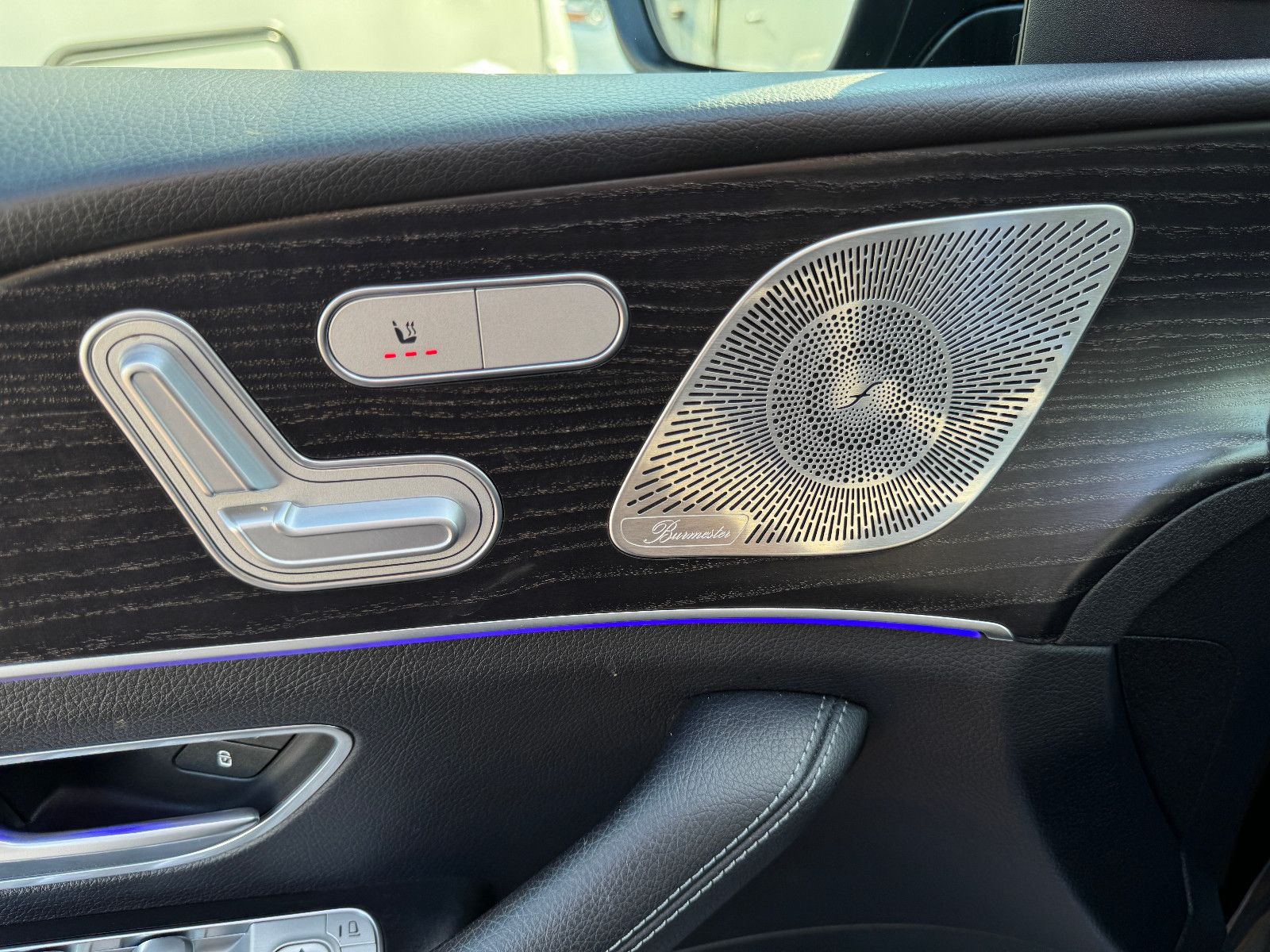 Fahrzeugabbildung Mercedes-Benz GLE 400 d Coupe AMG LINE PANO AIRMATIC 21 ZOLL