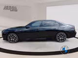 BMW 740d xDrive M Sport Massagesitze Pano Sthzg. - BMW 7er Reihe in Duisburg