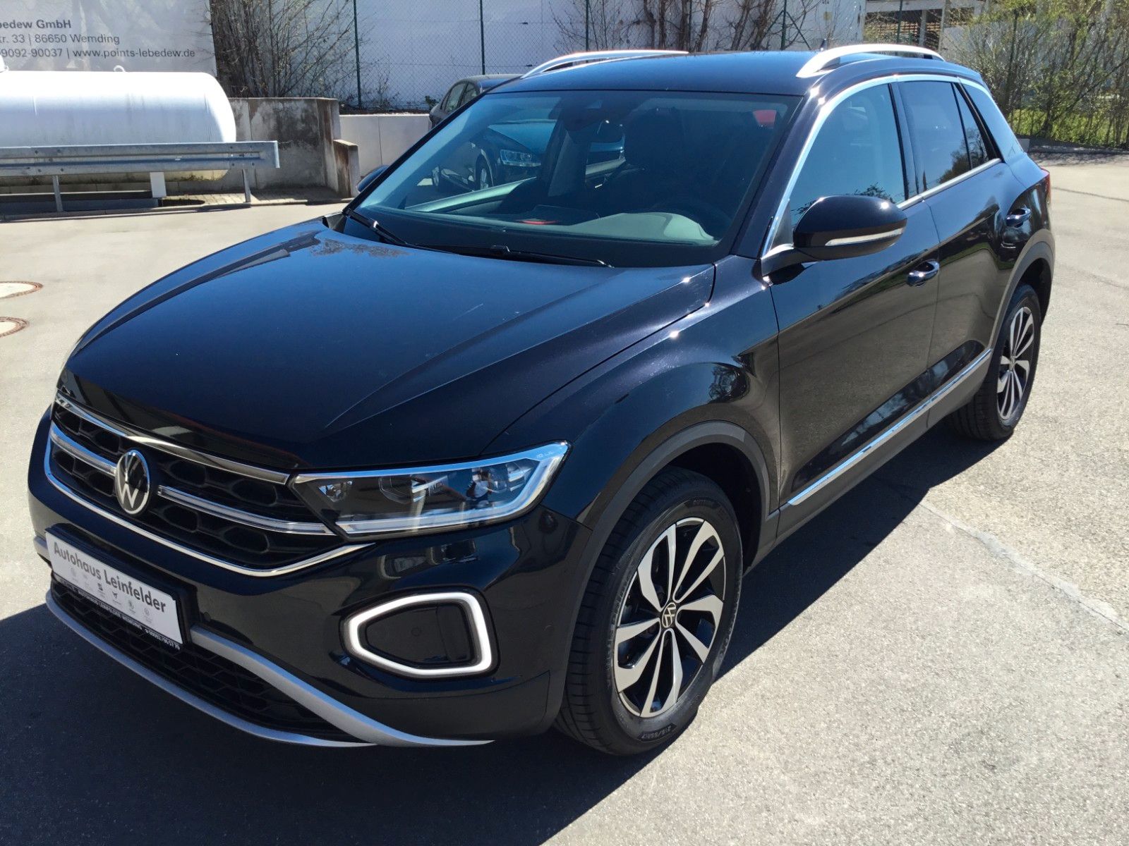 Fahrzeugabbildung Volkswagen T-Roc 1.5 TSI DSG Style+ACC+MatrixLED+Kessy+Navi