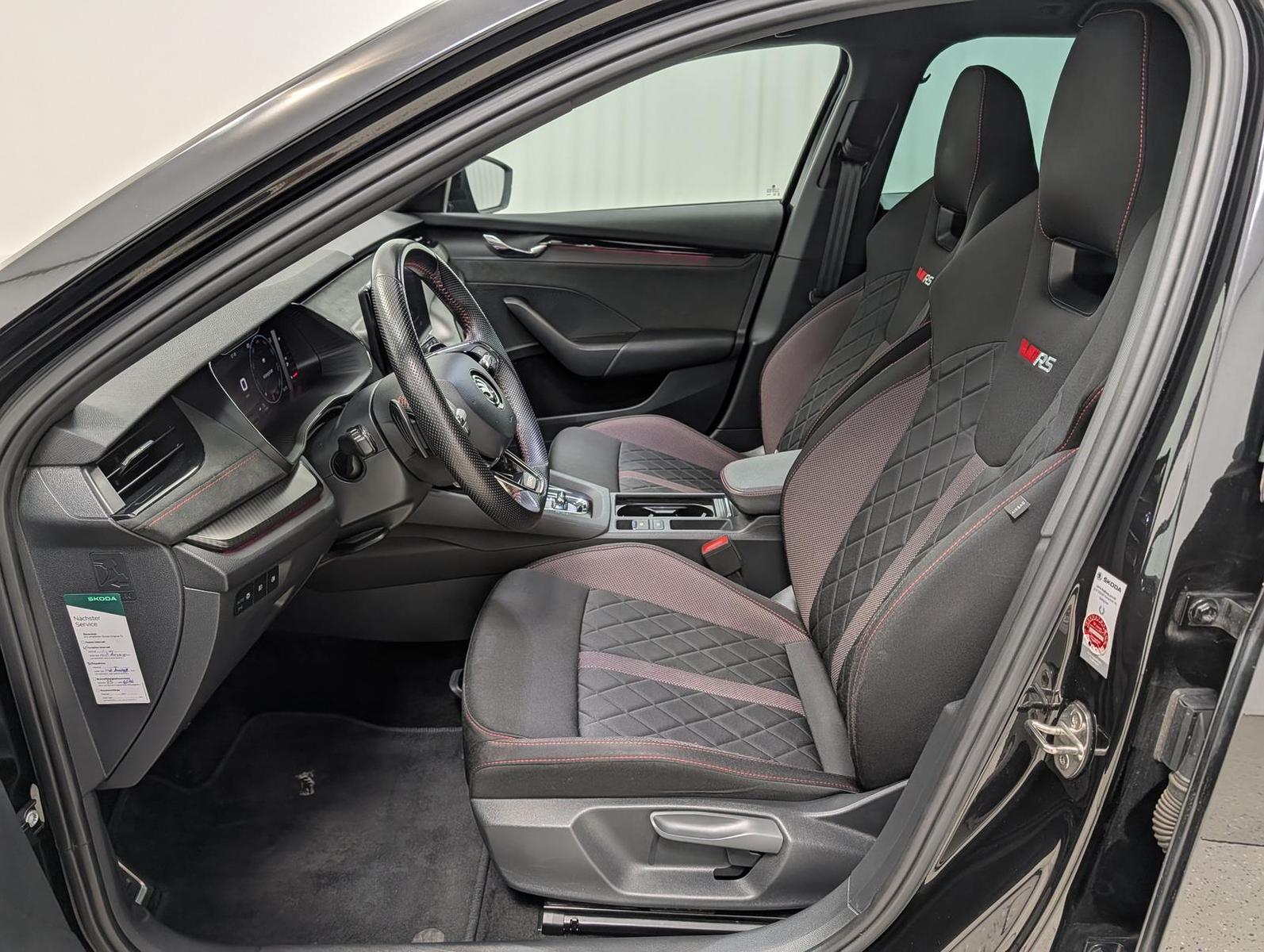 Skoda Octavia 2.0 TSI RS Matrix HuD Navi AHZV RFK Alu1, миниатюра 8
