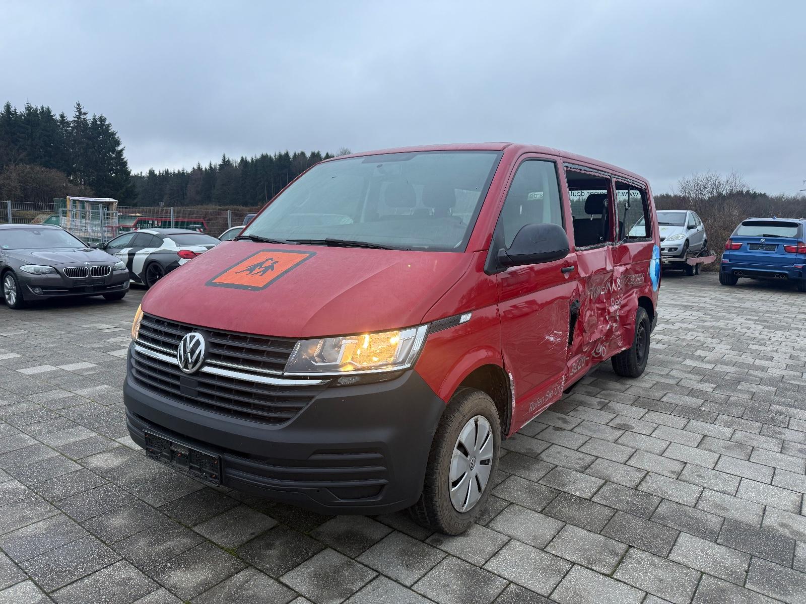 Volkswagen T6 Transporter T6.1 9Sitze Lang